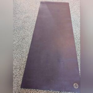 Manduka Purple Yoga Mat & Prana Bag
